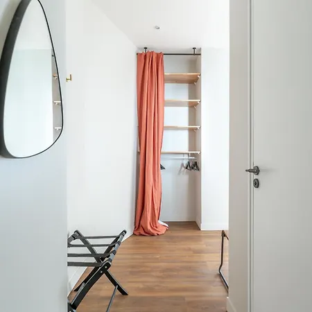 Lounge In A Cosy On Canal Saint-martin 아파트 *